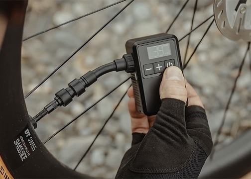 TOPEAK(トピーク) 電動エアーポンプ E- ブースター デジタル ミニ(E-BOOSTER DIGITAL MINI) - 画像 (14)